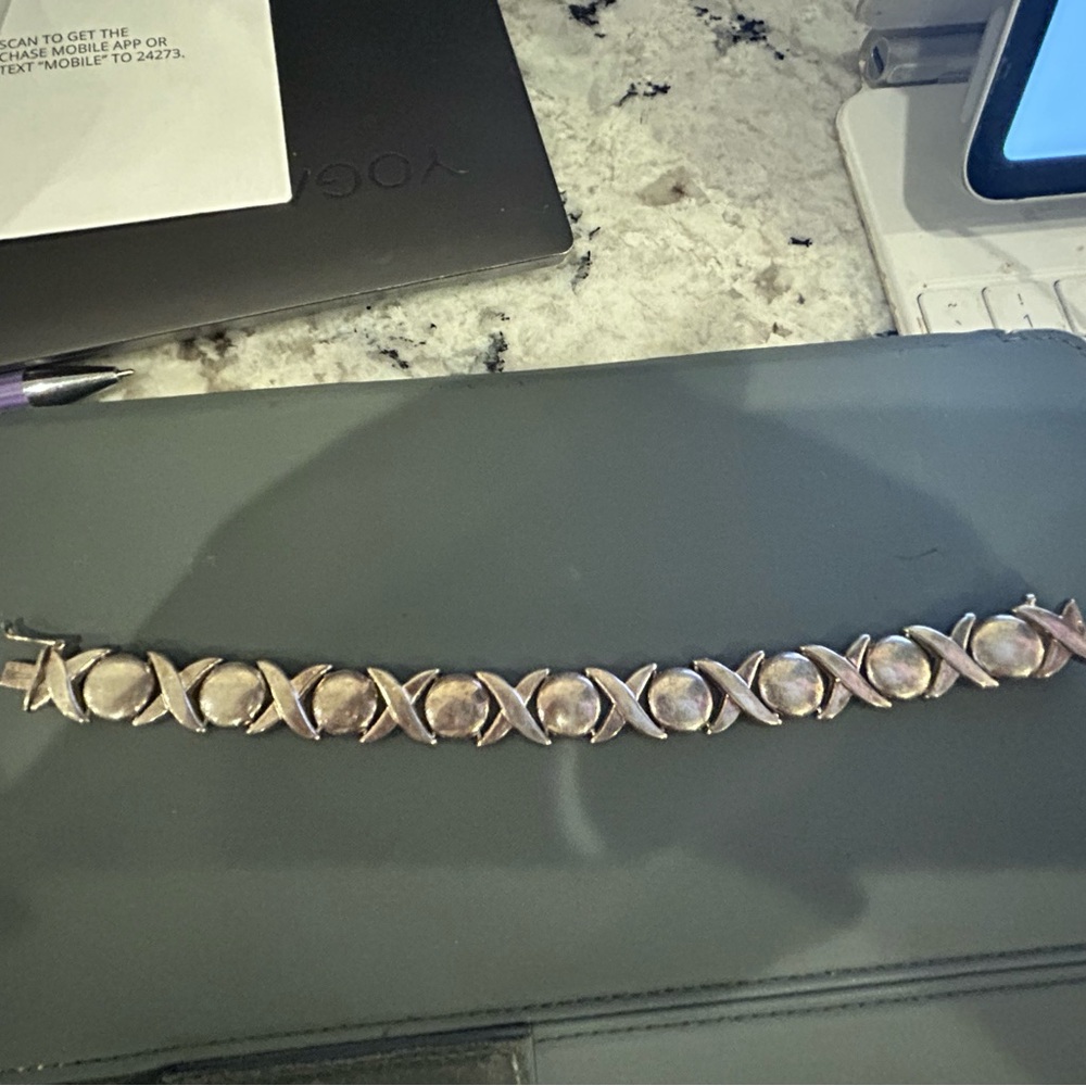 Elegant Silver Women's Bracelet